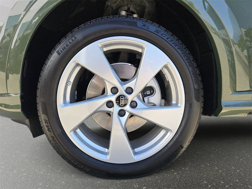 New 2025 Audi Q5 Premium Plus image 33