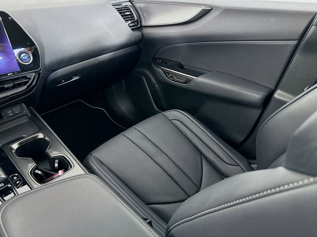 Used 2022 Lexus NX 350 F Sport image 31