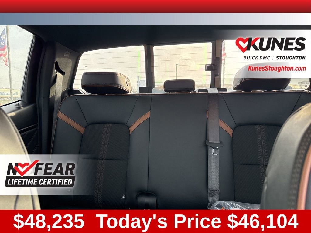 New 2026 GMC Canyon AT4 image 29