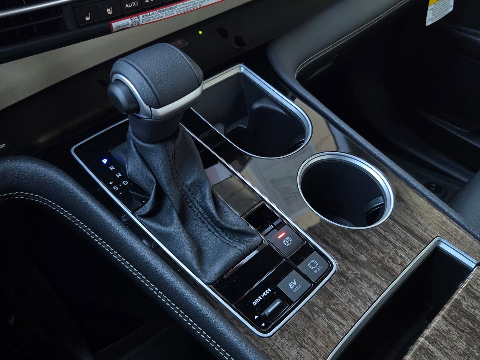 Certified 2026 Toyota Sienna Platinum image 21