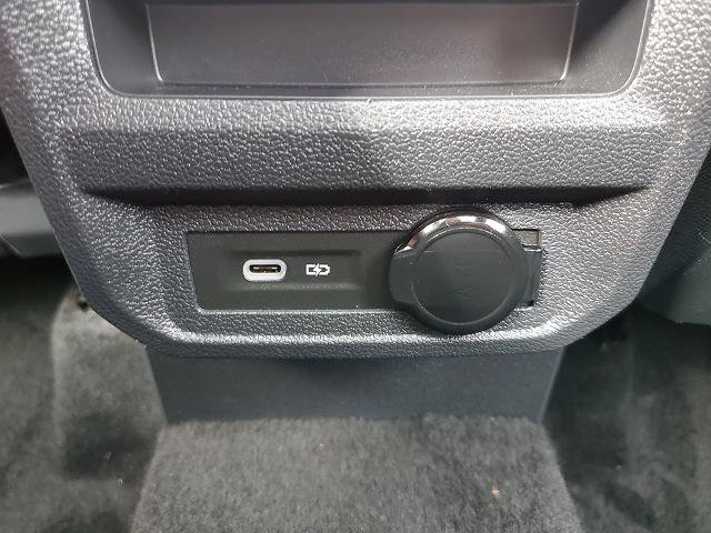 Used 2023 Volkswagen Tiguan SE R-Line AWD/4WD image 14