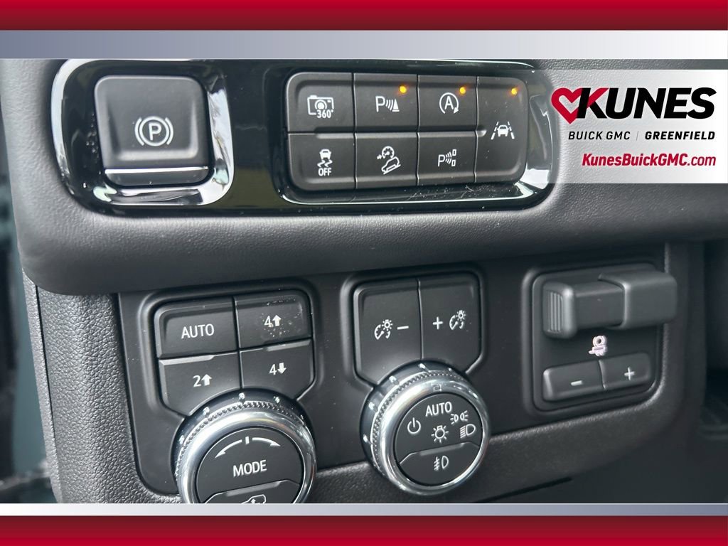 New 2026 GMC Yukon AT4 Ultimate w/ LPO, Floor Liner Package image 24