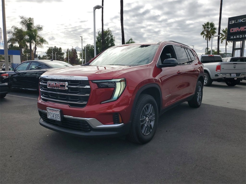 Used 2025 GMC Acadia Elevation image 2