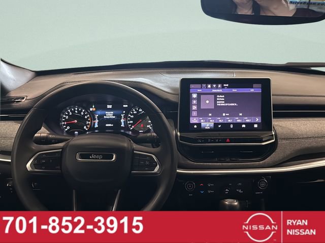 Used 2024 Jeep Compass Latitude image 19