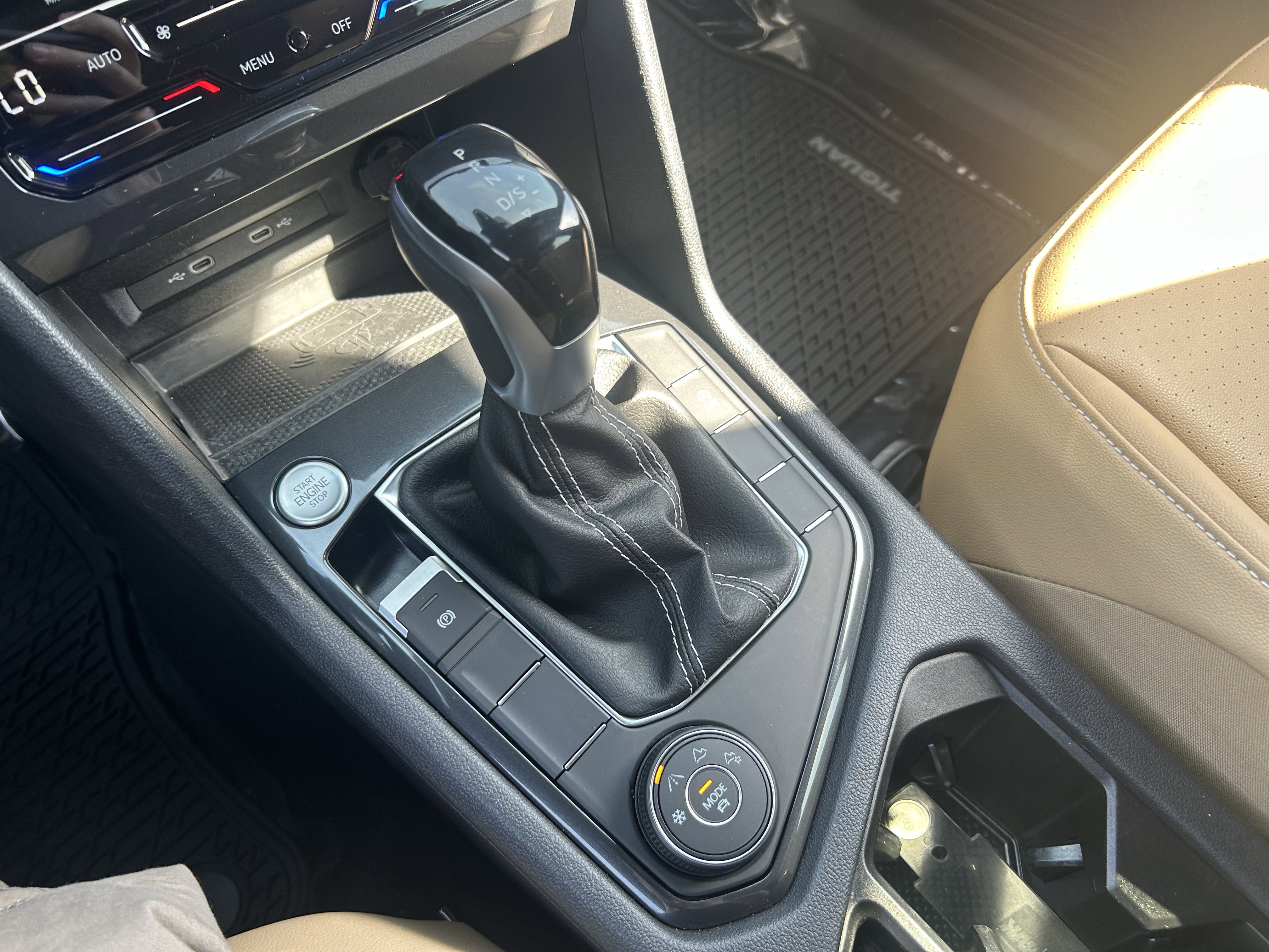 Certified 2023 Volkswagen Tiguan SE image 15