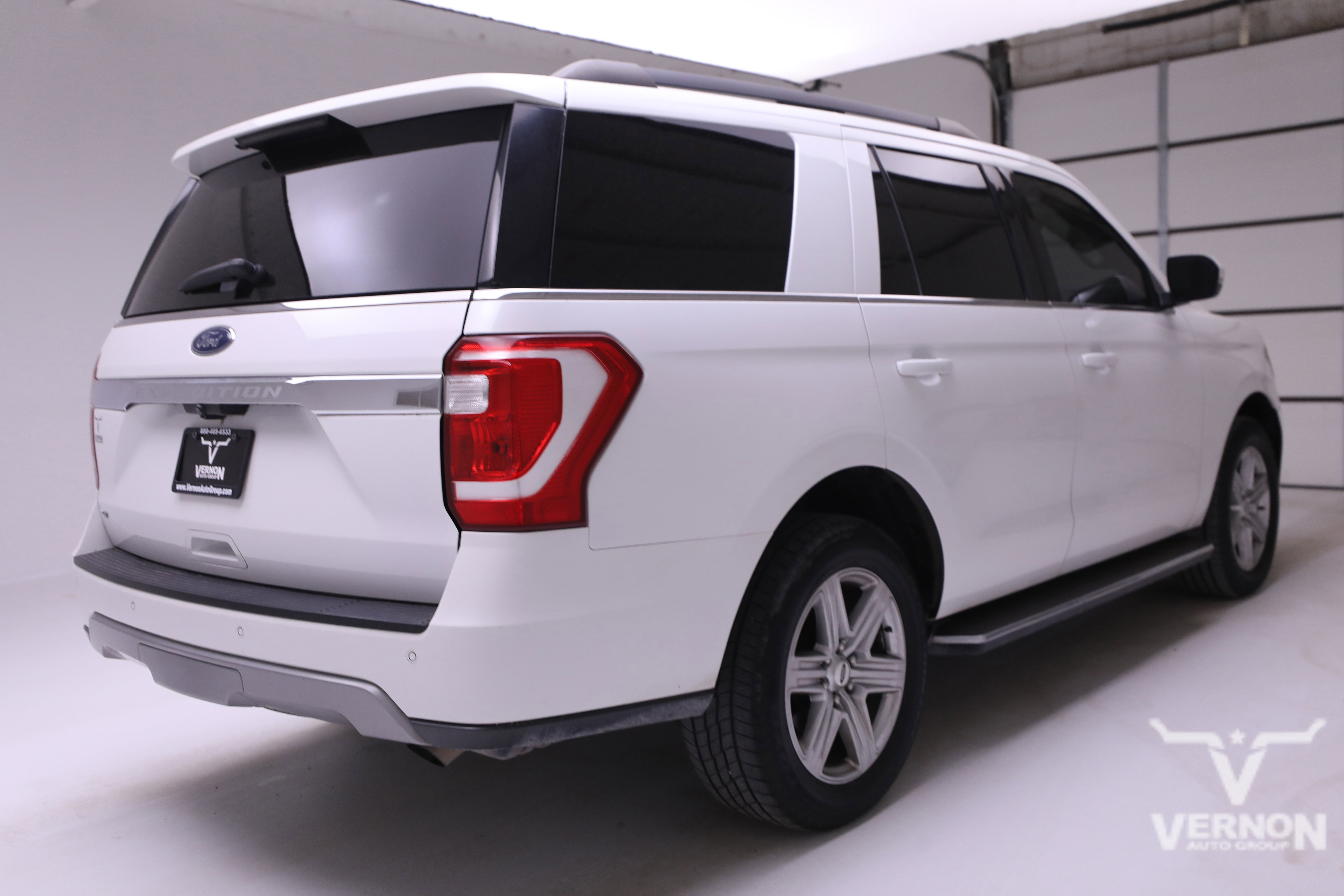 Used 2020 Ford Expedition XLT w/ Equipment Group 202A image 5