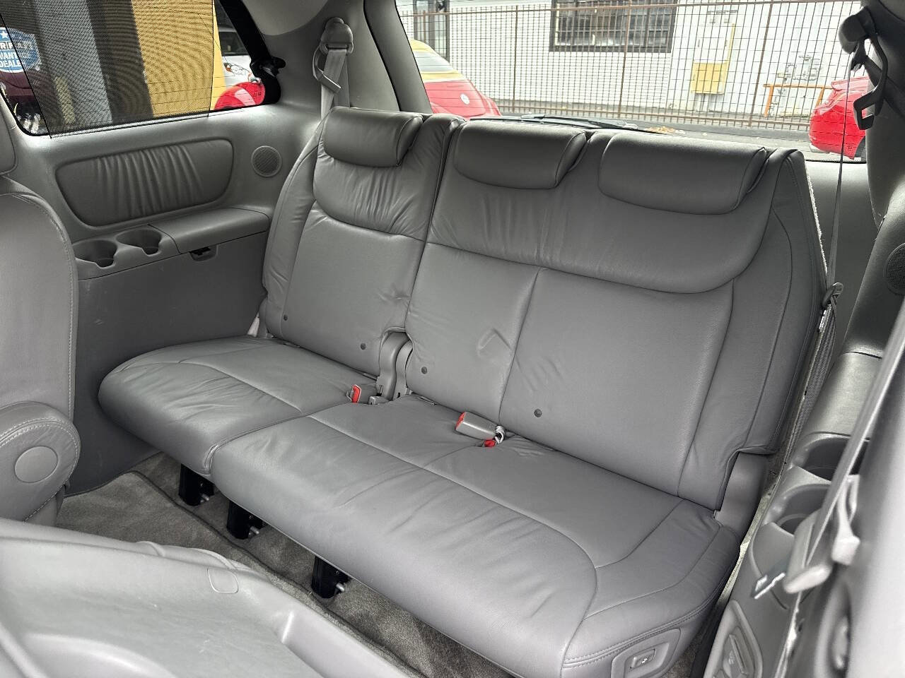 Used 2009 Toyota Sienna XLE Limited FWD image 26