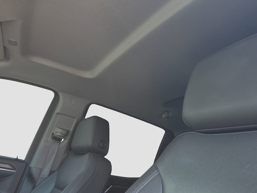 Used 2023 GMC Sierra 1500 SLT w/ SLT Convenience Package image 8