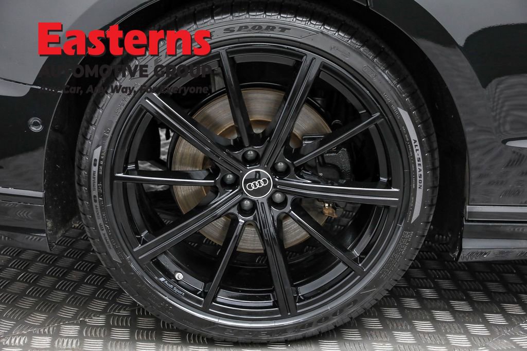 Used 2022 Audi A8 L 3.0T w/ Executive Package image 30