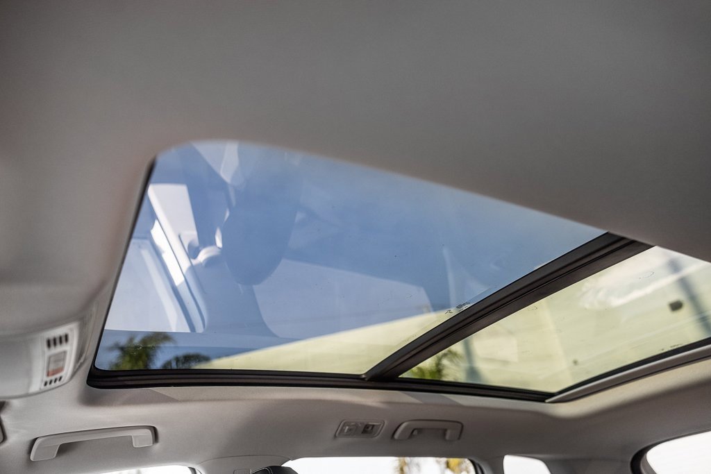 New 2026 Volkswagen Atlas SE image 7