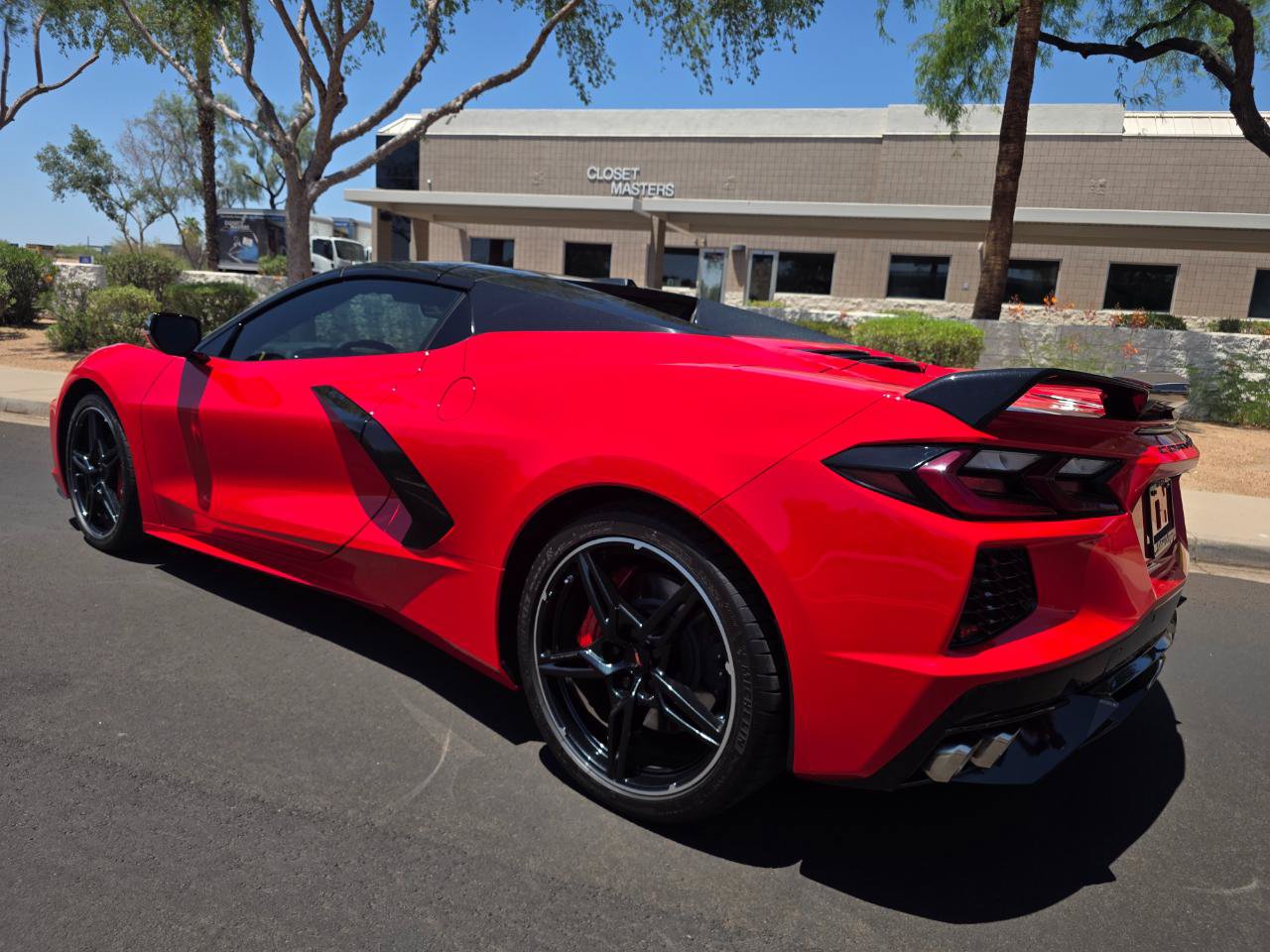 Used 2024 Chevrolet Corvette Stingray Premium Conv w/ Z51 Performance Package RWD image 9