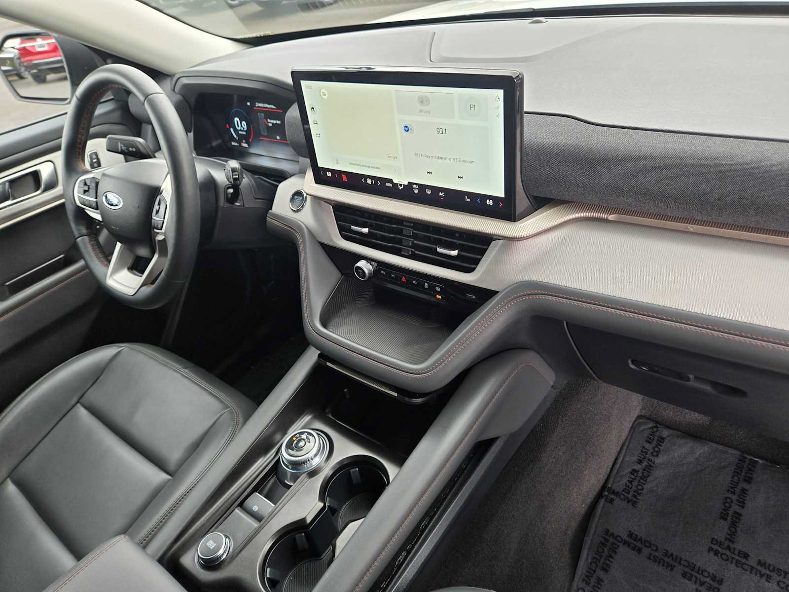 Used 2025 Ford Explorer Active w/ Active Comfort Package RWD image 10