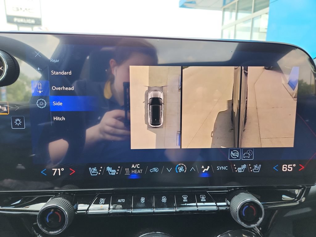 New 2026 Chevrolet Blazer EV RS AWD/4WD image 22