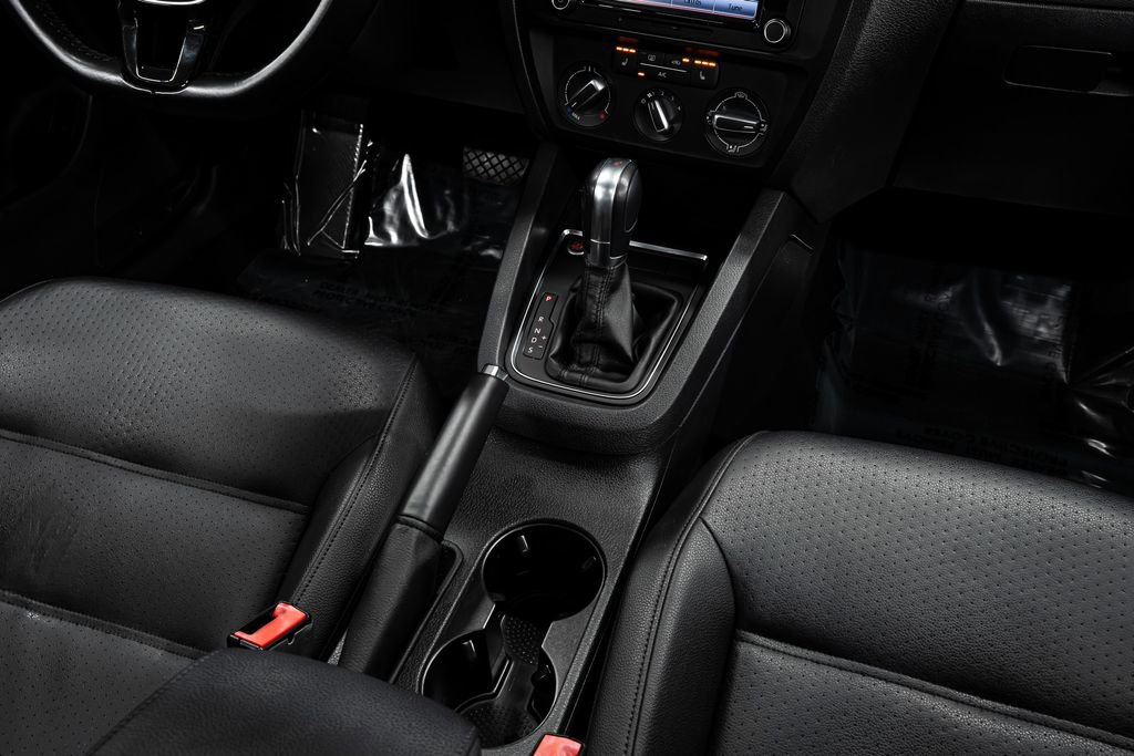 Used 2015 Volkswagen Jetta SE image 15