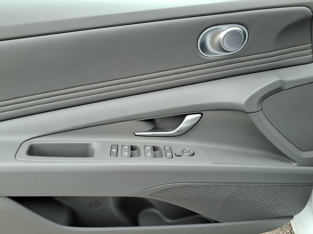 New 2026 Hyundai Elantra Sport w/ Cargo Package FWD image 13