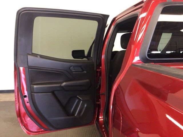 Used 2026 Chevrolet Colorado W/T w/ WT Custom Package RWD image 10