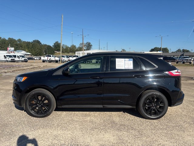Used 2022 Ford Edge SE w/ Black Appearance Package image 5