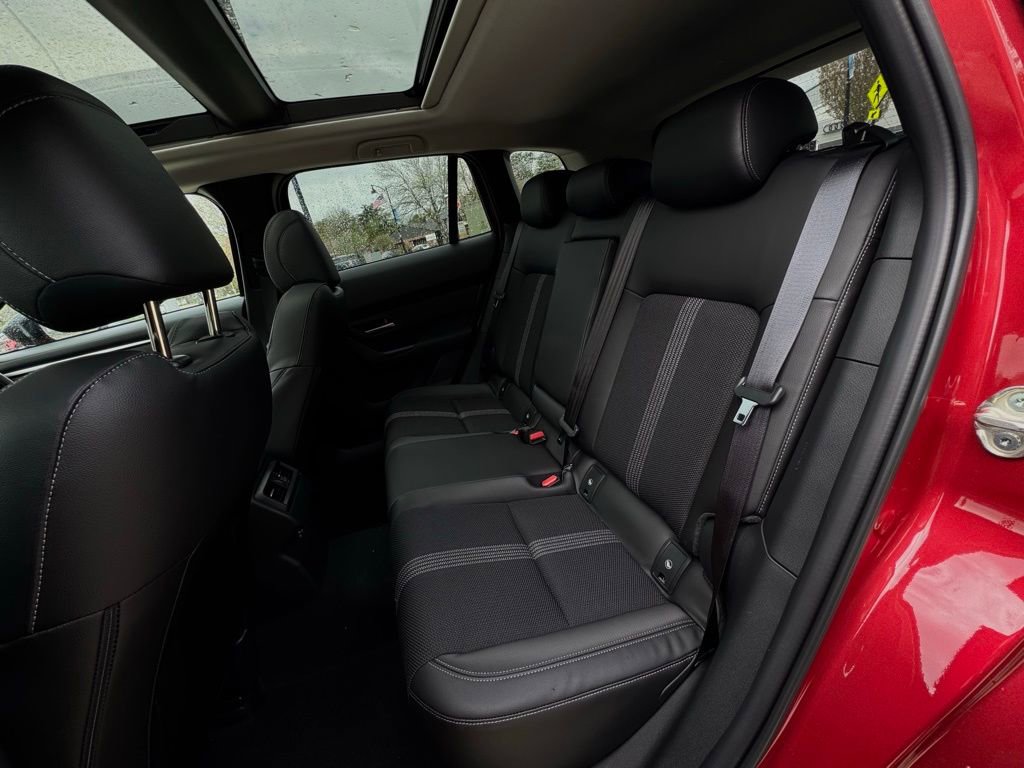 Used 2025 MAZDA CX-50 AWD 2.5 S w/ Cargo Package image 33
