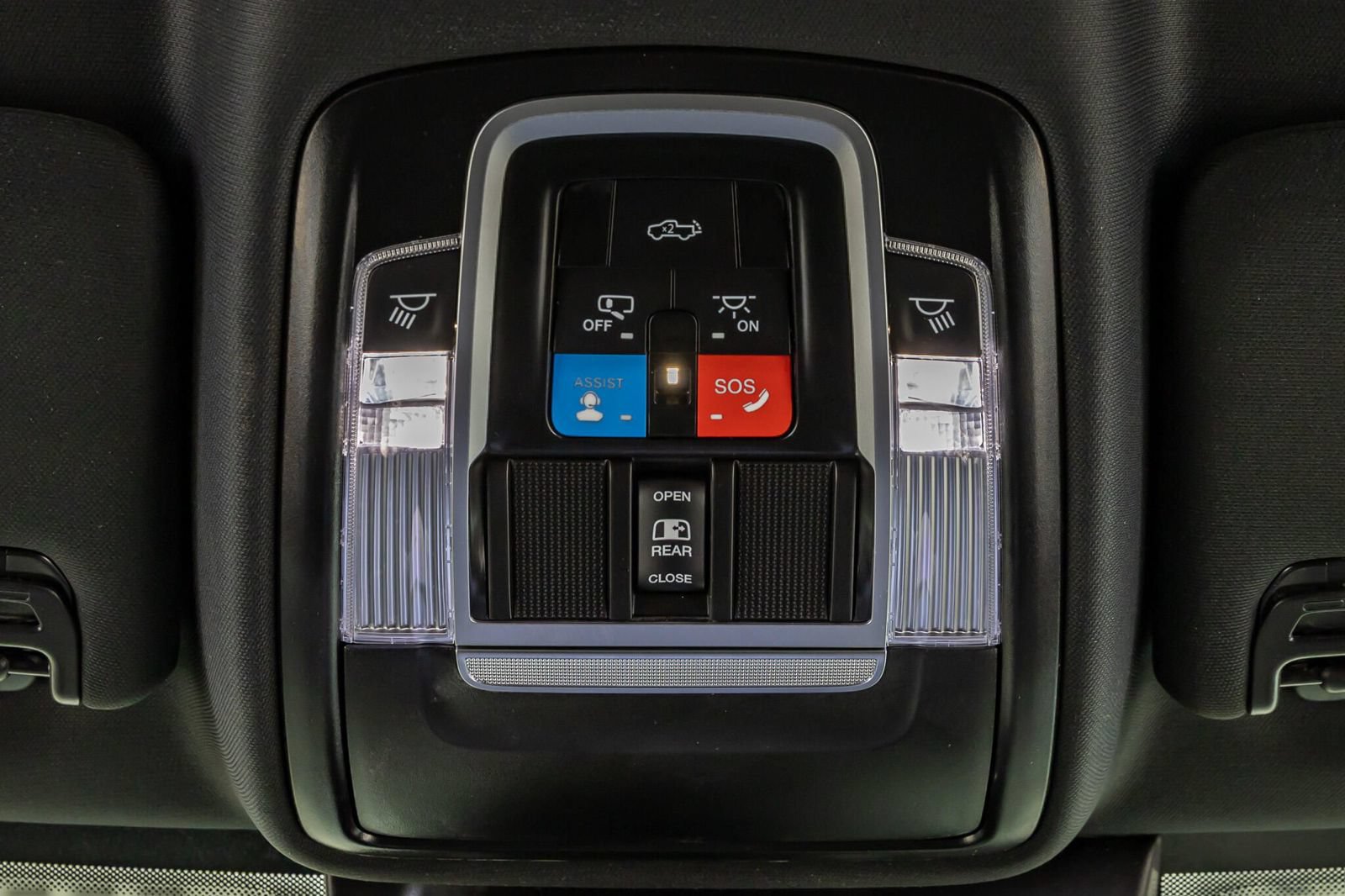 Used 2026 RAM 2500 Laramie AWD/4WD image 28