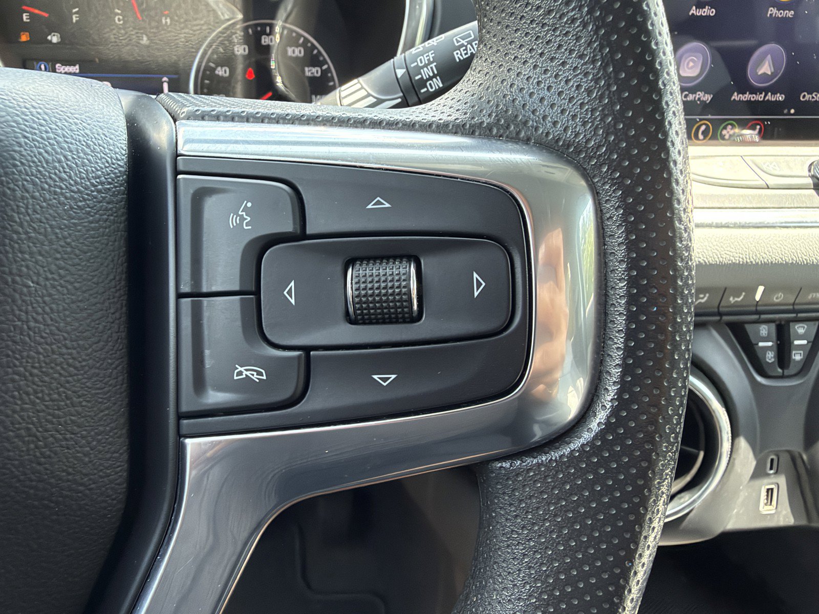 Used 2022 Chevrolet Blazer LT FWD image 25