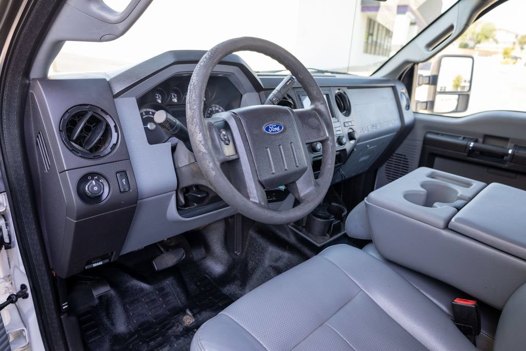 Used 2015 Ford F250 XL w/ Power Equipment Group RWD image 9