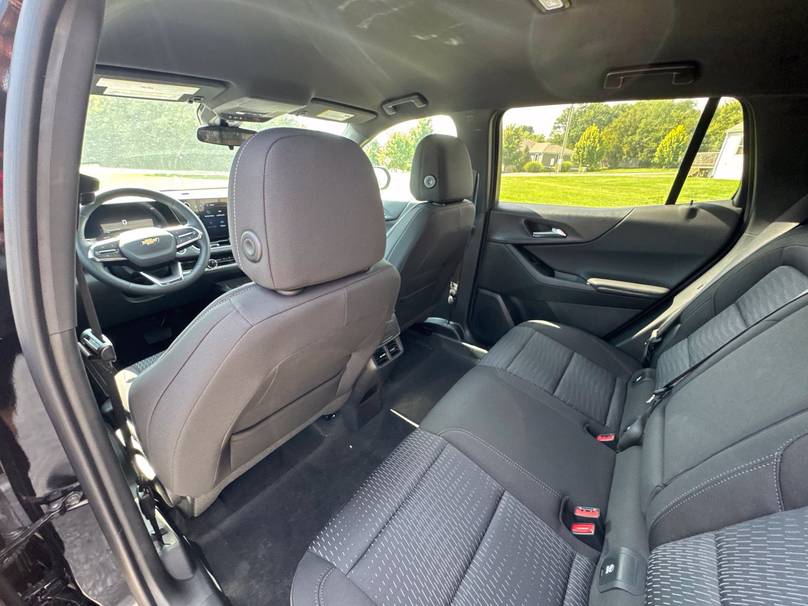 New 2027 Chevrolet Equinox LT AWD/4WD image 26