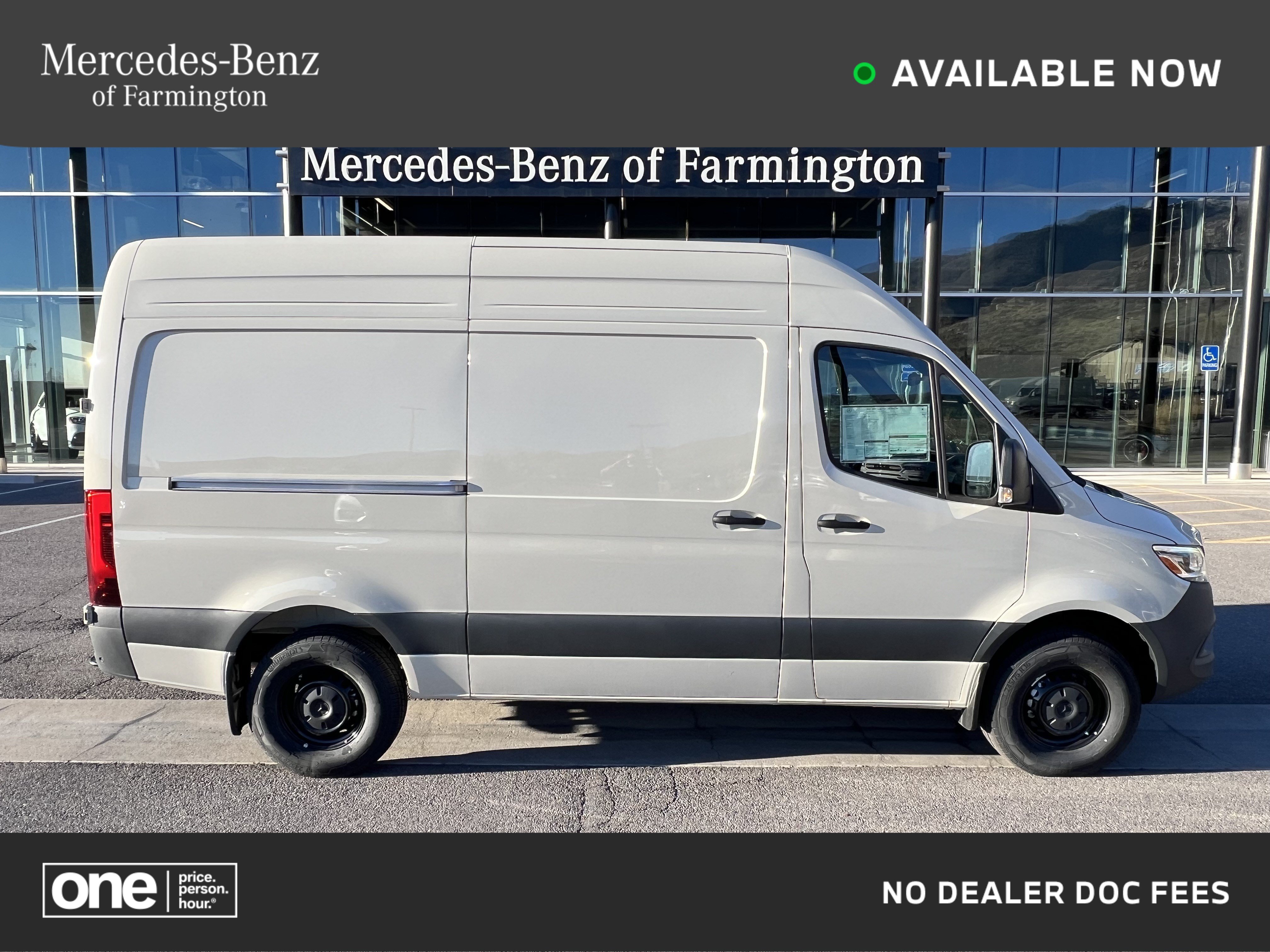 Used 2025 Mercedes-Benz Sprinter 2500 image 1