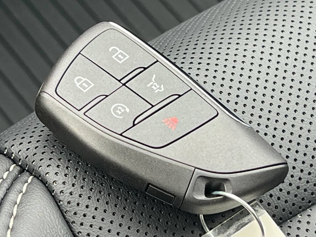 New 2027 GMC Terrain Elevation w/ LPO, Floor Liner Package AWD/4WD image 31