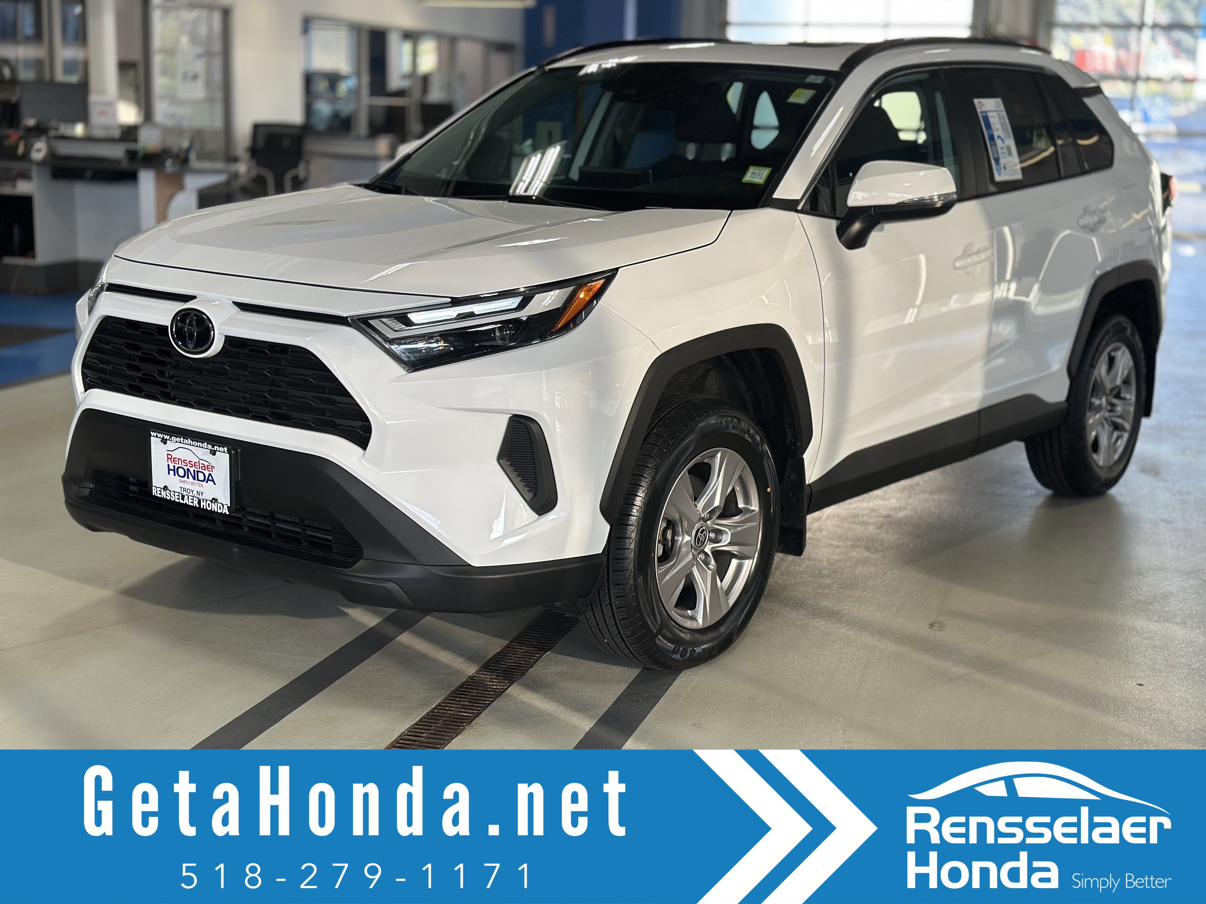 Used 2023 Toyota RAV4 XLE w/ Convenience Package AWD/4WD image 1