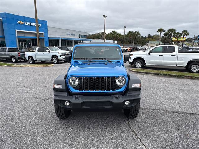 Used 2025 Jeep Wrangler Sport image 2