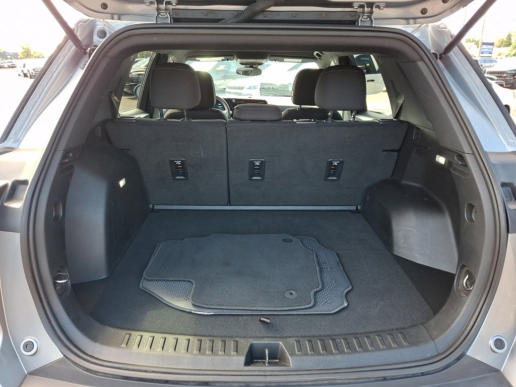 Used 2026 Chevrolet Equinox LT AWD/4WD image 18