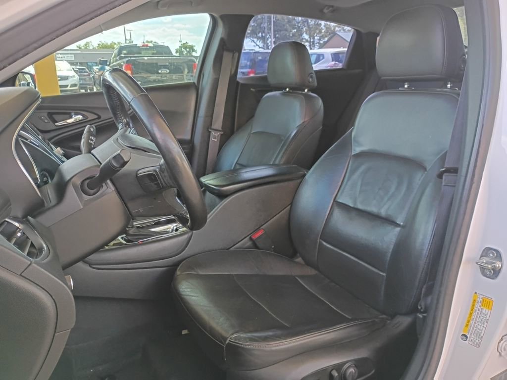 Used 2019 Chevrolet Malibu Premier w/ Sun and Wheel Package image 19