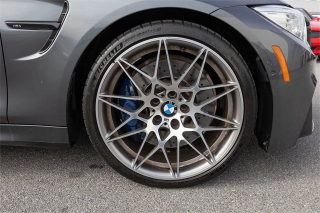 Used 2017 BMW M4 Convertible image 12