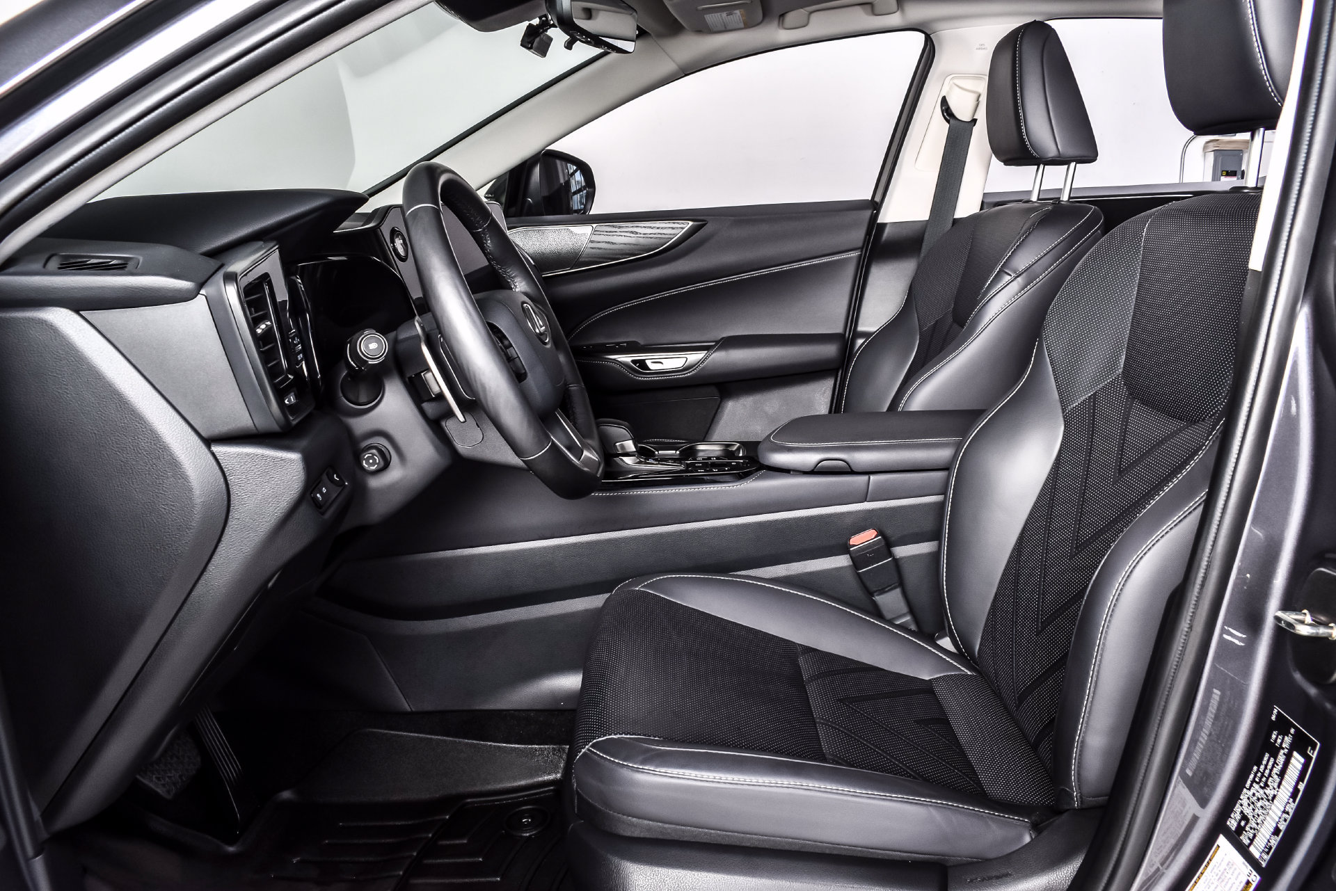 Used 2025 Lexus NX 450h+ AWD w/ Towing Package (2000 Lbs) image 14