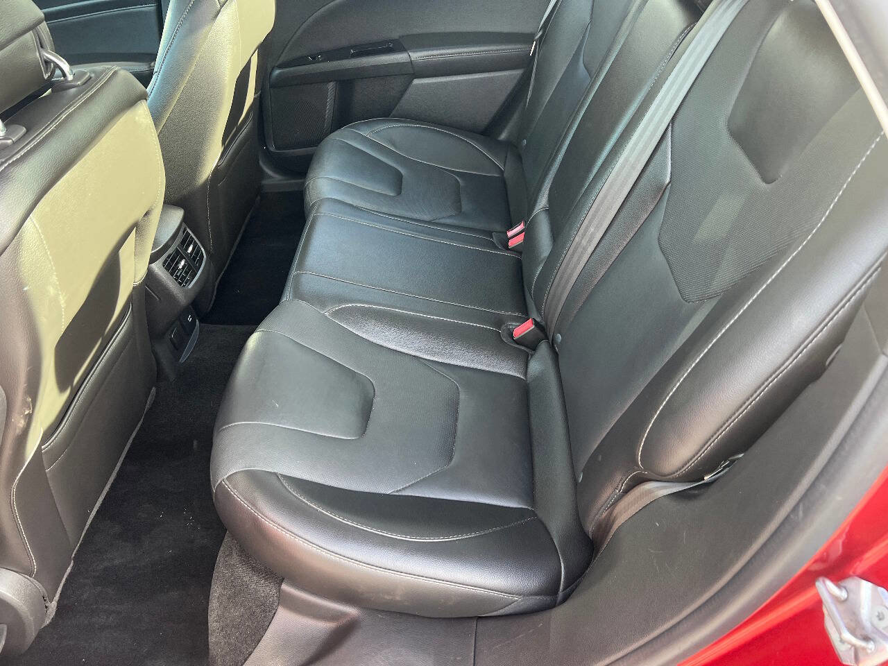 Used 2013 Ford Fusion Titanium w/ Titanium Driver Assist Pkg FWD image 22