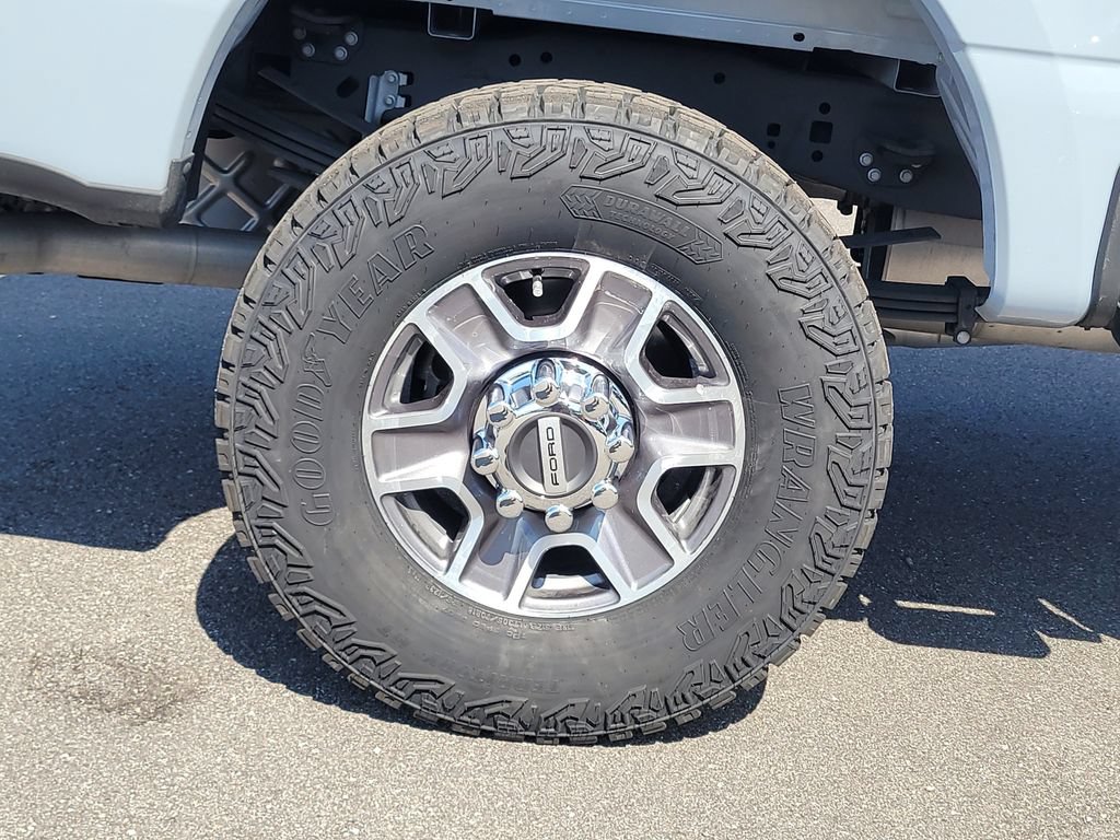 Certified 2024 Ford F250 Lariat w/ Tremor Off-Road Package AWD/4WD image 5