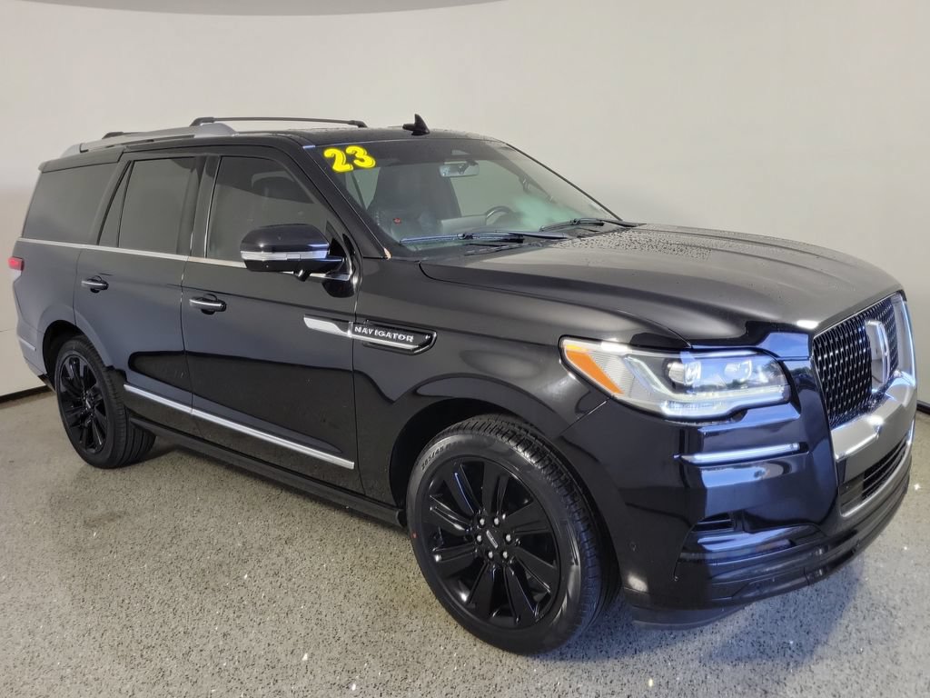 Certified 2023 Lincoln Navigator Reserve AWD/4WD image 36
