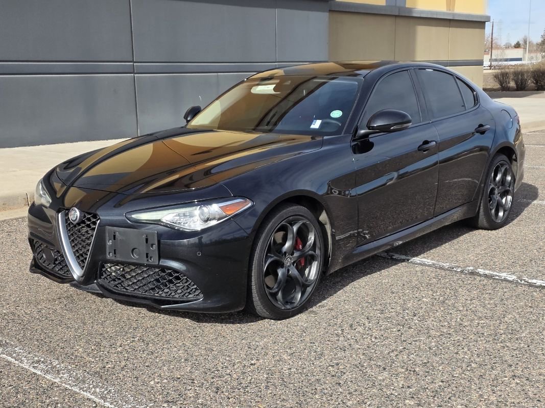 Used 2018 Alfa Romeo Giulia Ti Sport w/ Quick Order Package 22S Sport image 3
