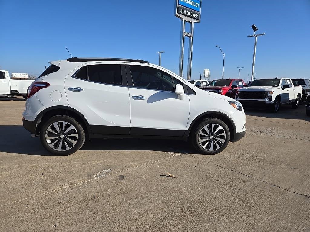 Used 2022 Buick Encore Preferred w/ Safety Package II image 8