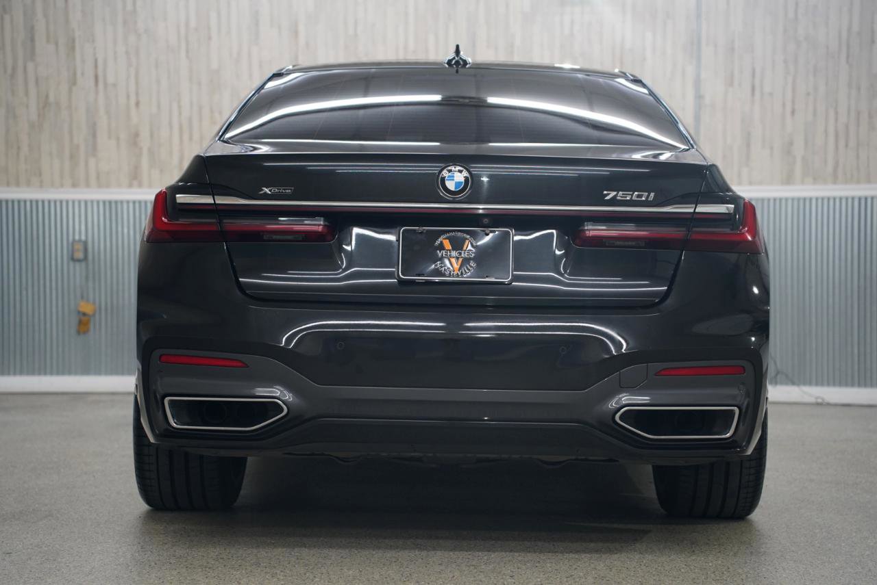 Used 2020 BMW 750i xDrive w/ Executive Package AWD/4WD image 9