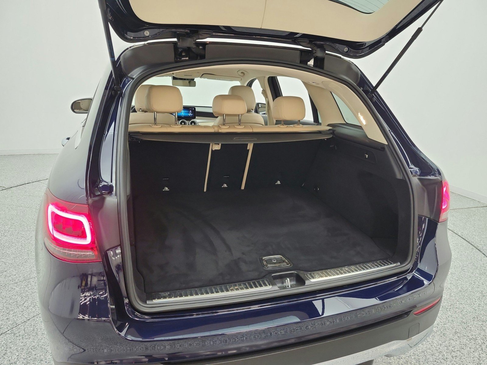 Certified 2022 Mercedes-Benz GLC 300 image 18