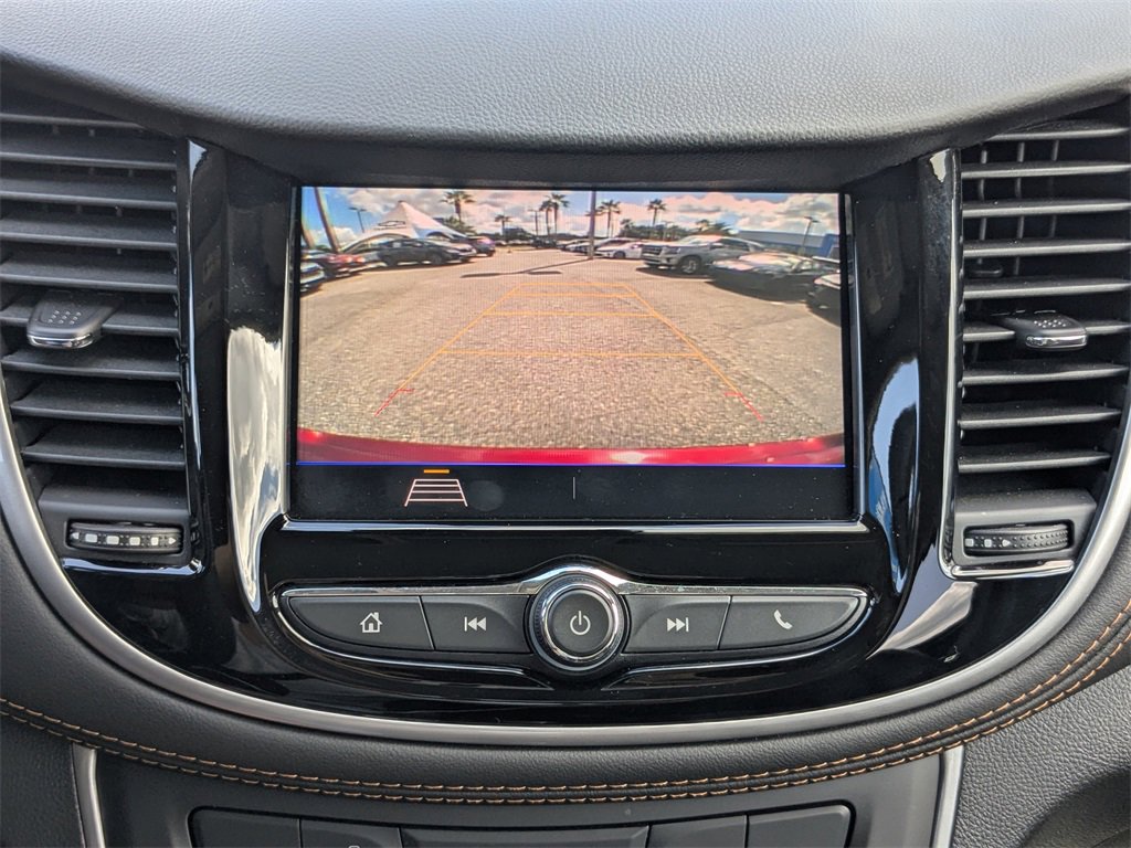 Certified 2022 Chevrolet Trax LT w/ LT Convenience Package image 17