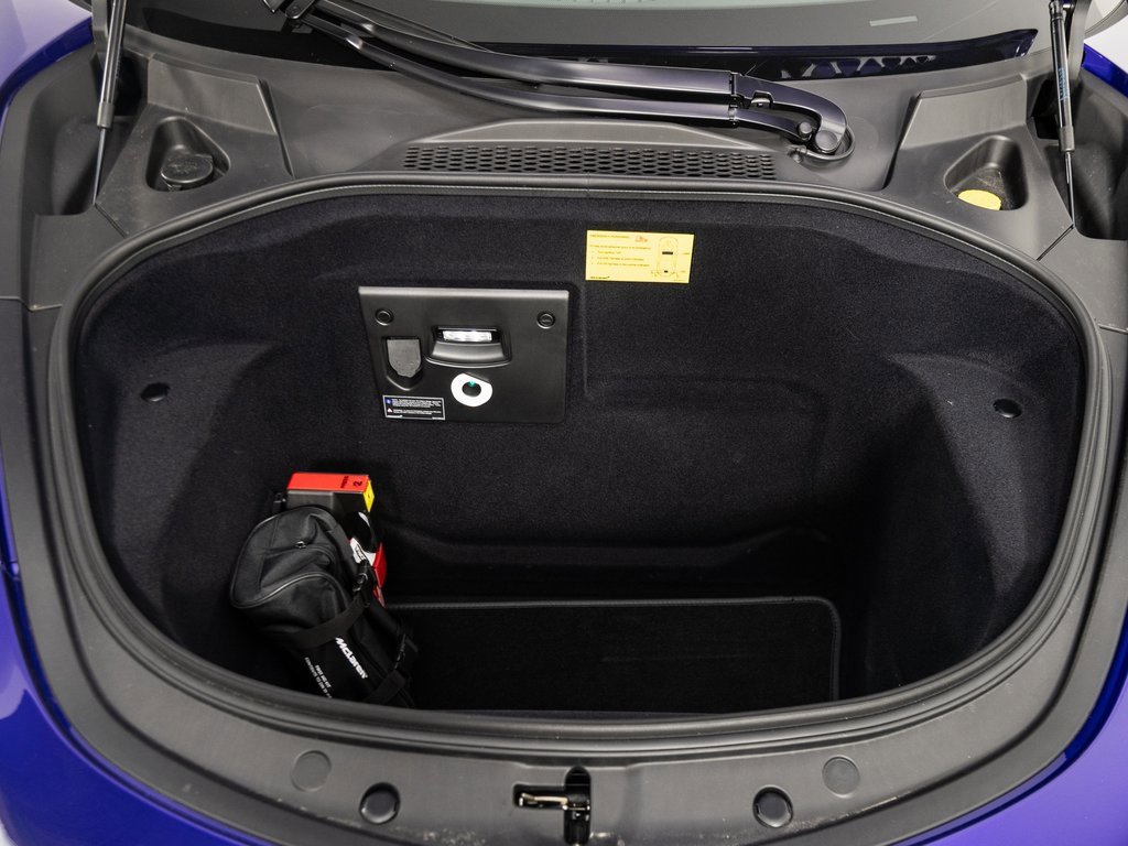 Used 2025 McLaren Artura Spider image 16