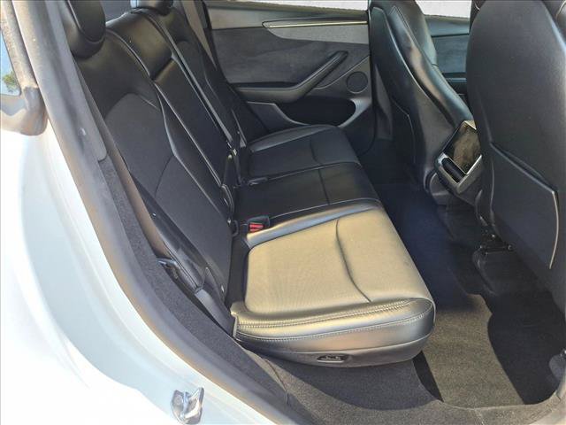 Used 2026 Tesla Model Y Long Range AWD/4WD image 19
