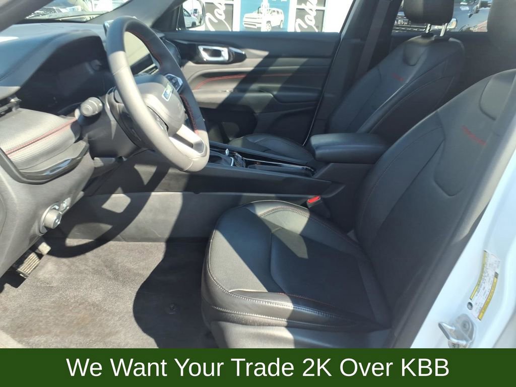 Used 2023 Jeep Compass Trailhawk w/ Trailhawk Elite Group AWD/4WD image 8
