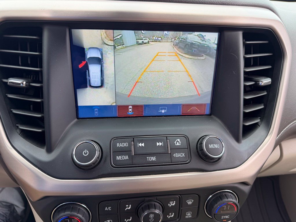 Used 2019 GMC Acadia Denali w/ Technology Package FWD image 29