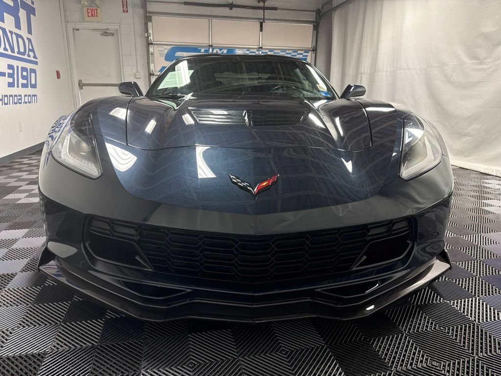 Used 2015 Chevrolet Corvette Z06 w/ 3LZ Preferred Equipment Group RWD image 2