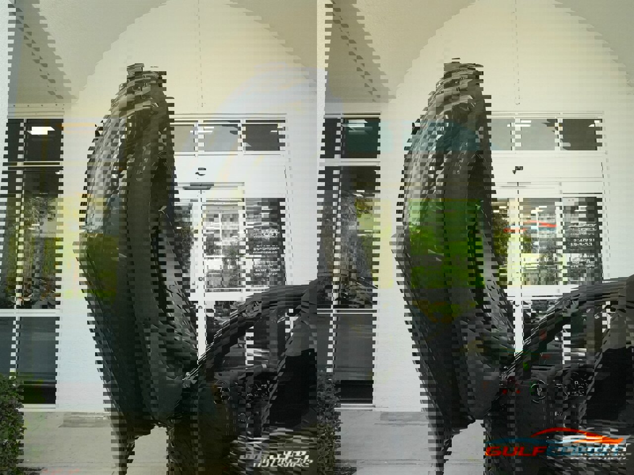 Used 2020 McLaren 600LT Spider image 26