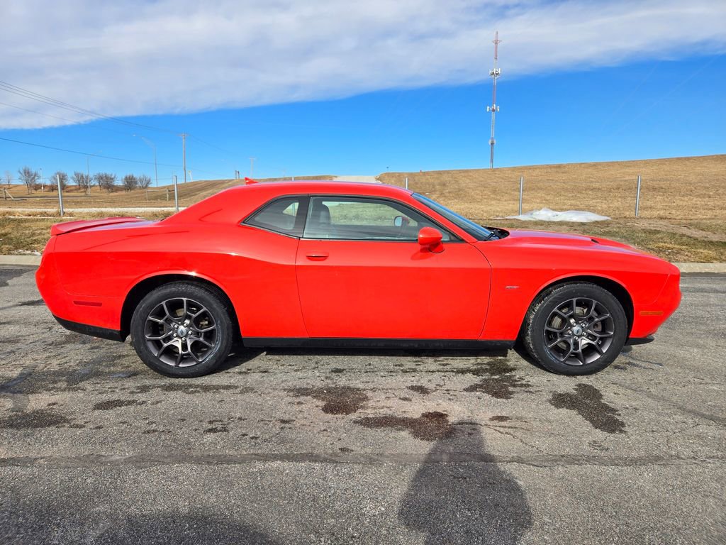 Used 2018 Dodge Challenger GT image 2