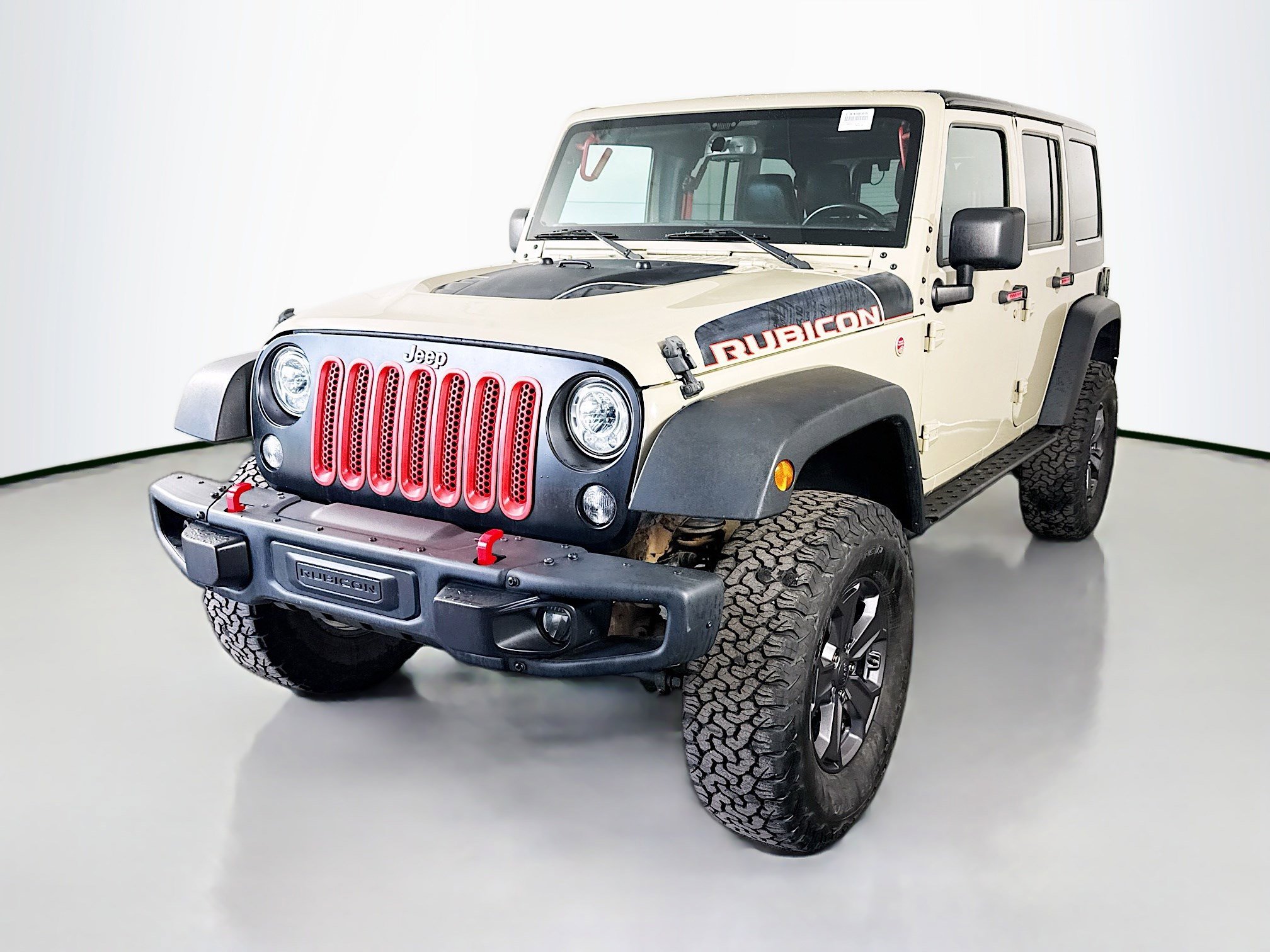 Used 2018 Jeep Wrangler Unlimited Rubicon w/ Connectivity Group image 4